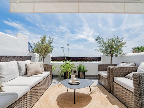 Apartment for sale in Nueva Andalucia, Marbella