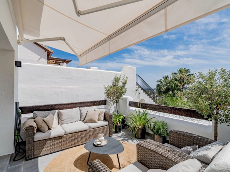 Apartment for sale in Nueva Andalucia, Marbella