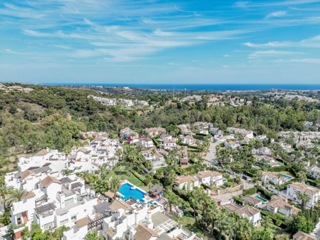 Apartamento en venta en Nueva Andalucia, Marbella