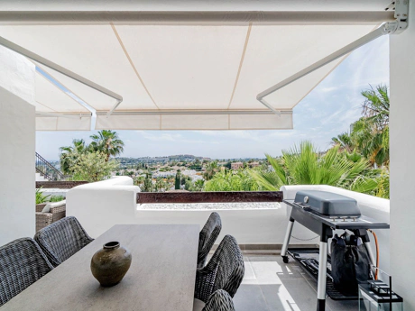 Apartment for sale in Nueva Andalucia, Marbella