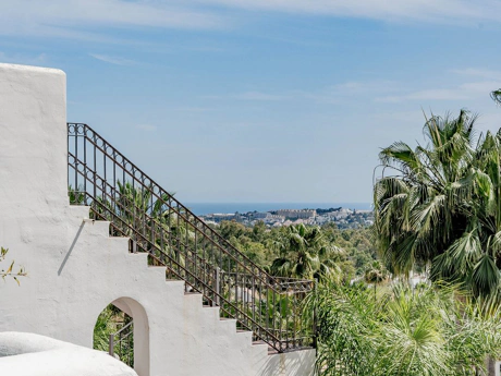 Apartment for sale in Nueva Andalucia, Marbella