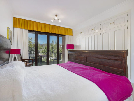 Villa for sale in La Quinta, Benahavis