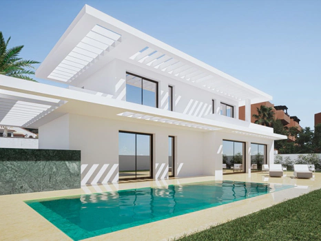 Villa for sale in Estepona