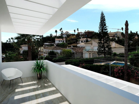 Villa for sale in Estepona