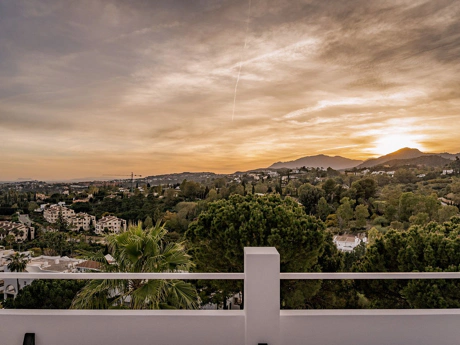 Ático en venta en La Quinta, Benahavis