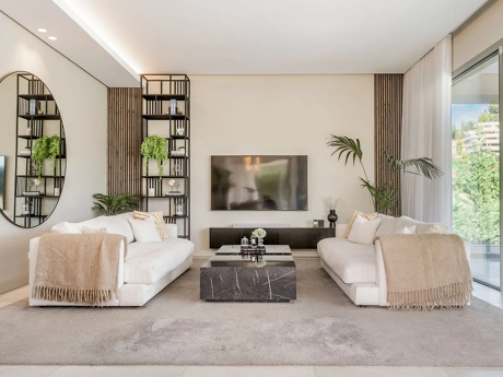 Villa en venta en Nueva Andalucia, Marbella