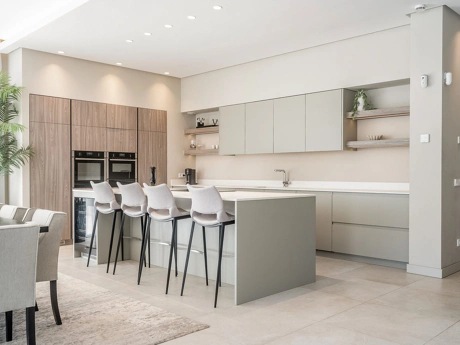 Villa en venta en Nueva Andalucia, Marbella