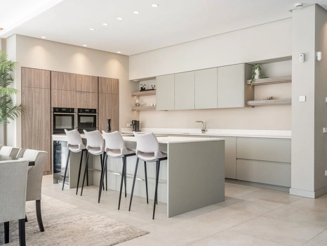 Villa en venta en Nueva Andalucia, Marbella