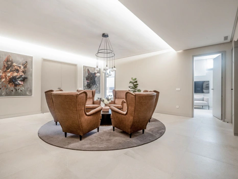 Villa en venta en Nueva Andalucia, Marbella