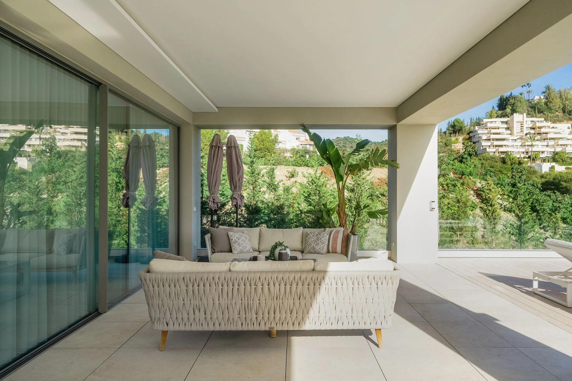 Villa en venta en Nueva Andalucia, Marbella