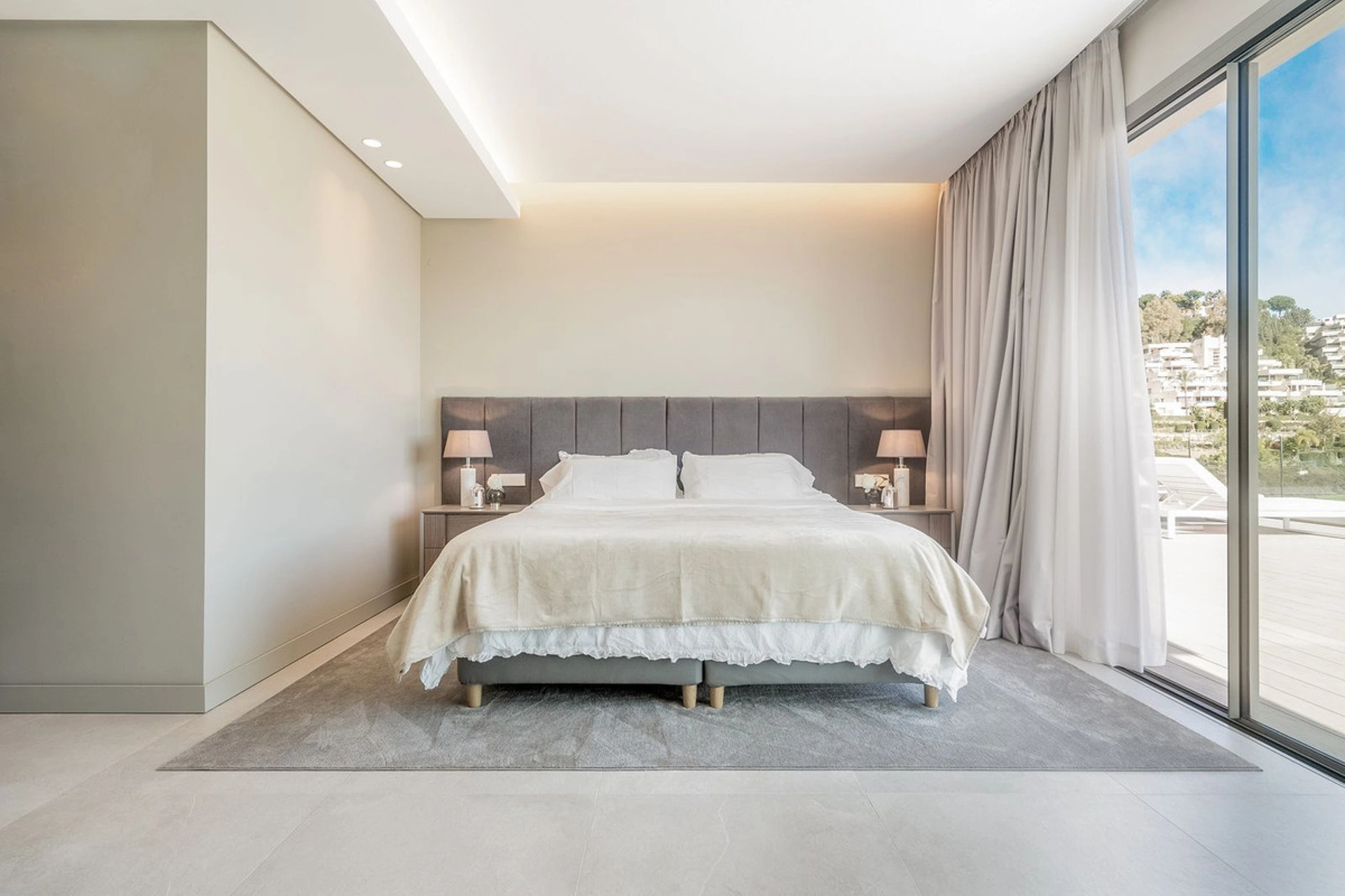 Villa en venta en Nueva Andalucia, Marbella