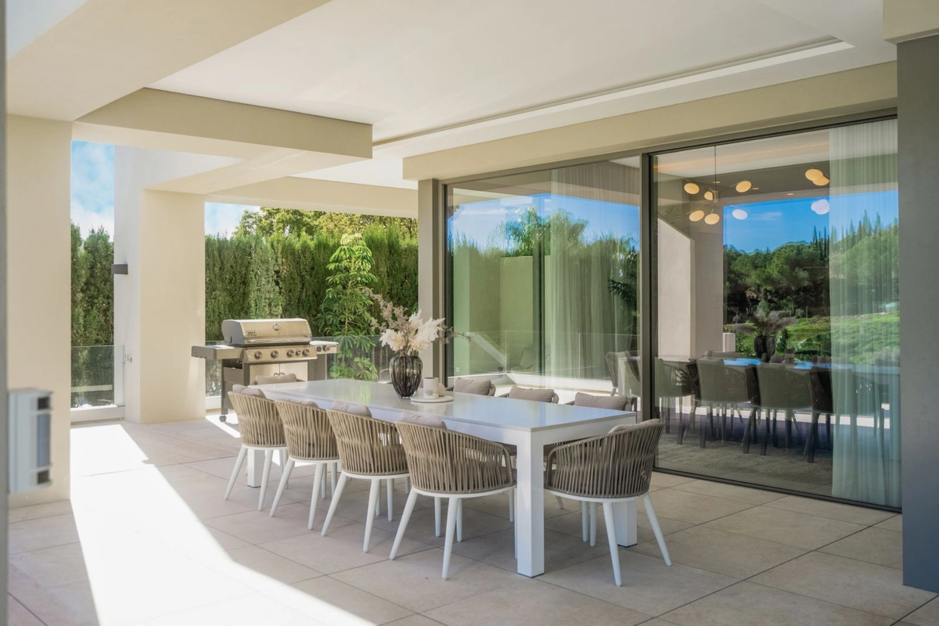 Villa en venta en Nueva Andalucia, Marbella