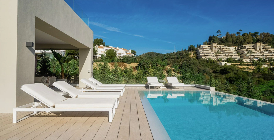 Villa for sale in Nueva Andalucia, Marbella