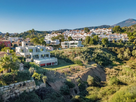 Villa en venta en Nueva Andalucia, Marbella