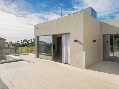 Villa en venta en Nueva Andalucia, Marbella