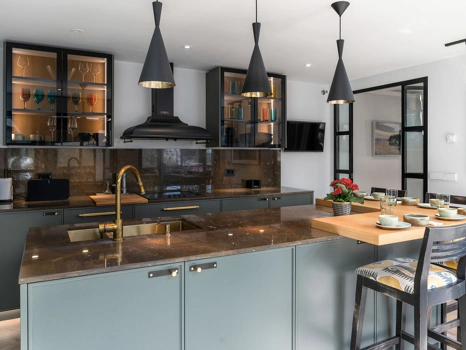 Apartment for sale in Benahavis