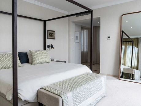 Apartment for sale in Benahavis