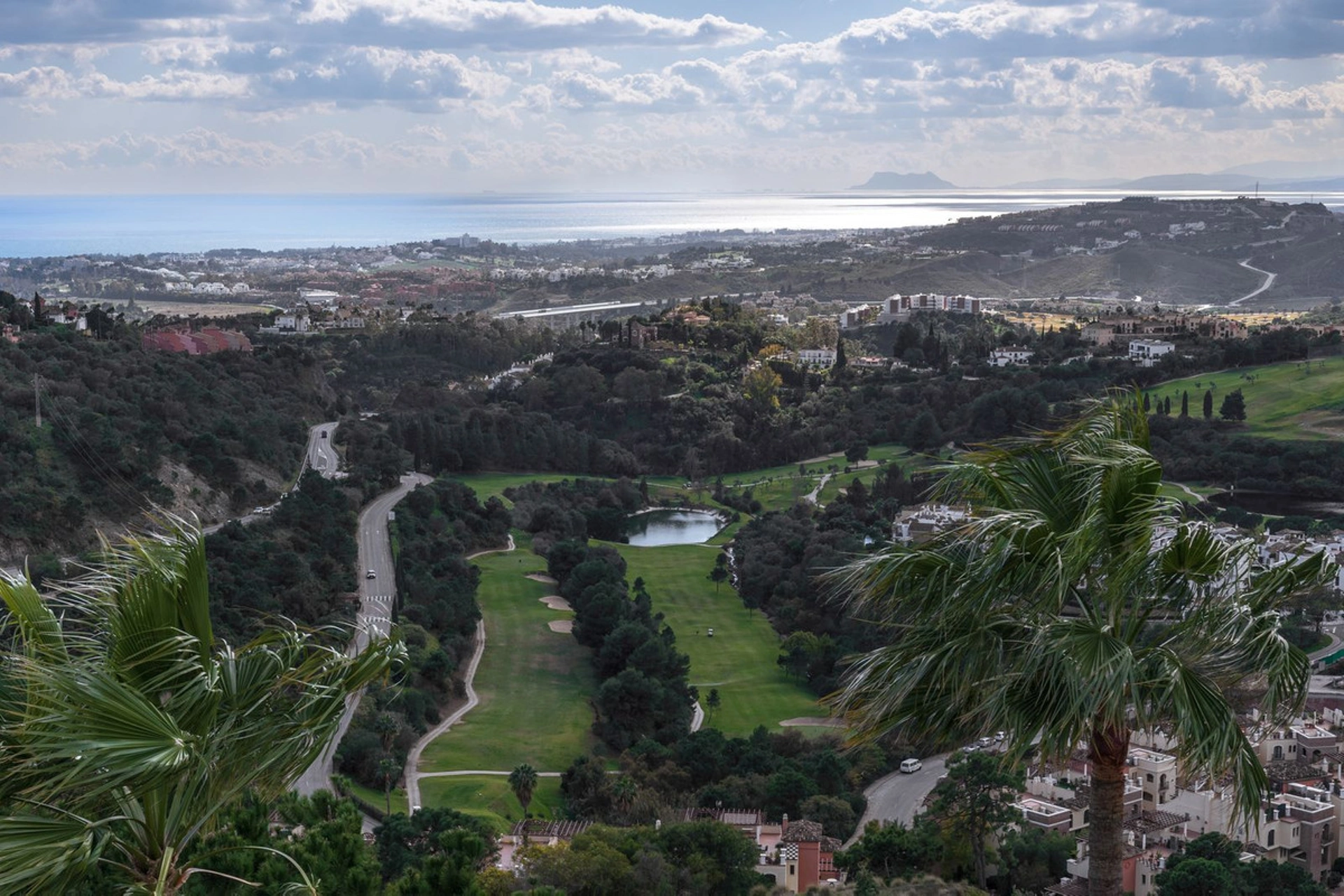 Apartment for sale in Benahavis