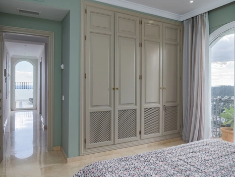 Apartment for sale in Benahavis