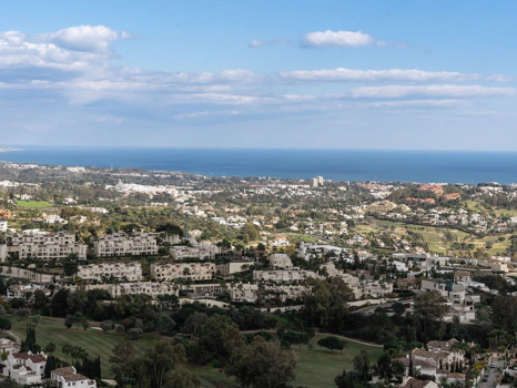 Apartment for sale in Benahavis