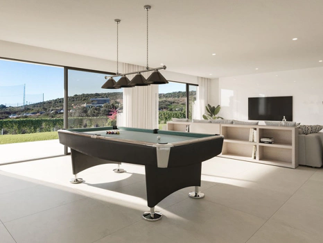 Villa for sale in Estepona