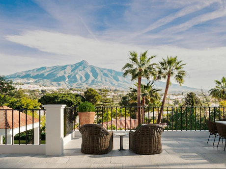 Villa for sale in Nueva Andalucia, Marbella