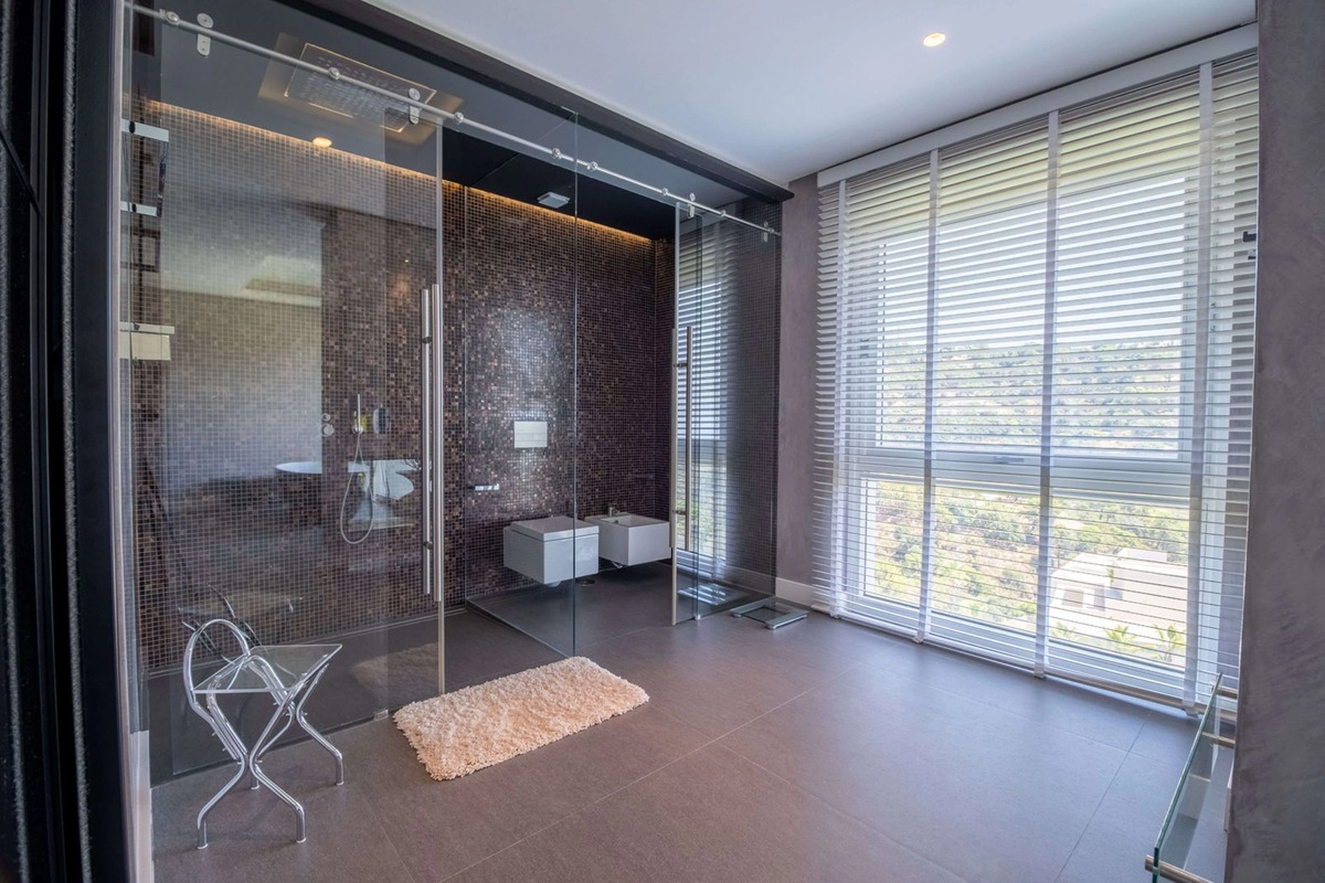 Villa for sale in Benahavis