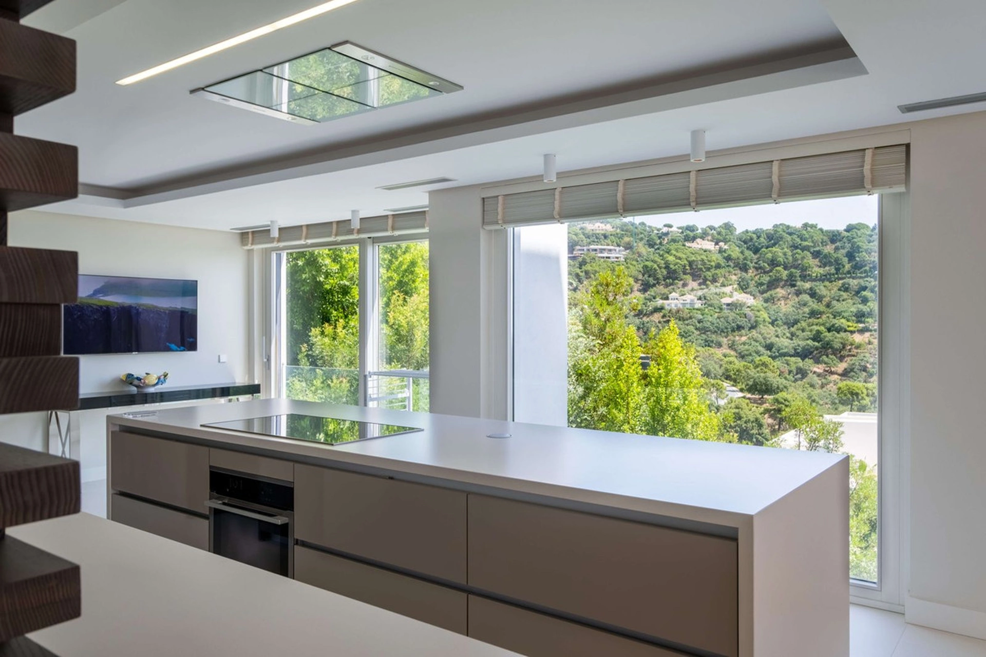 Villa for sale in Benahavis