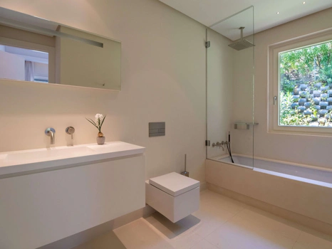 Villa for sale in Benahavis