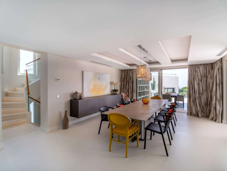 Villa for sale in Benahavis