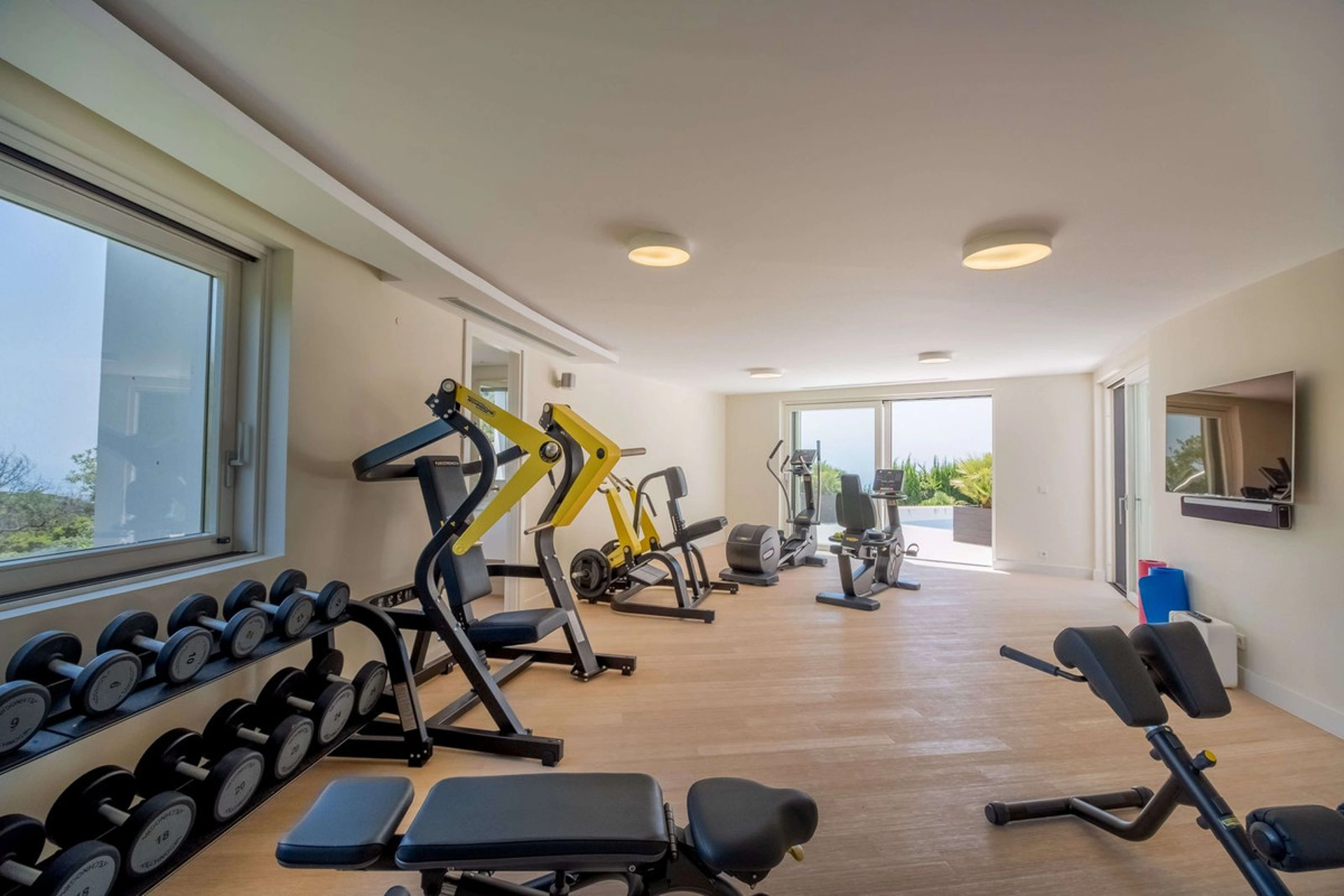 Villa for sale in Benahavis