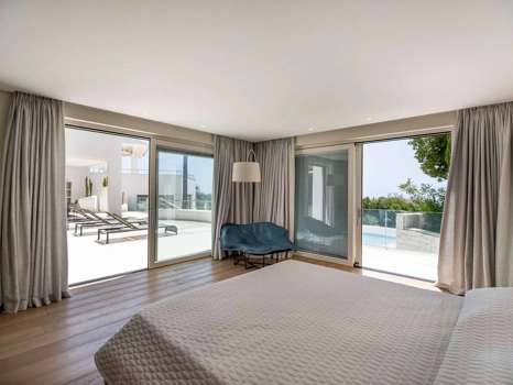 Villa for sale in Benahavis