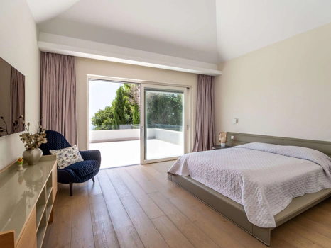 Villa for sale in Benahavis