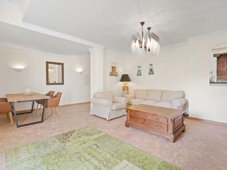 Villa for sale in Benahavis