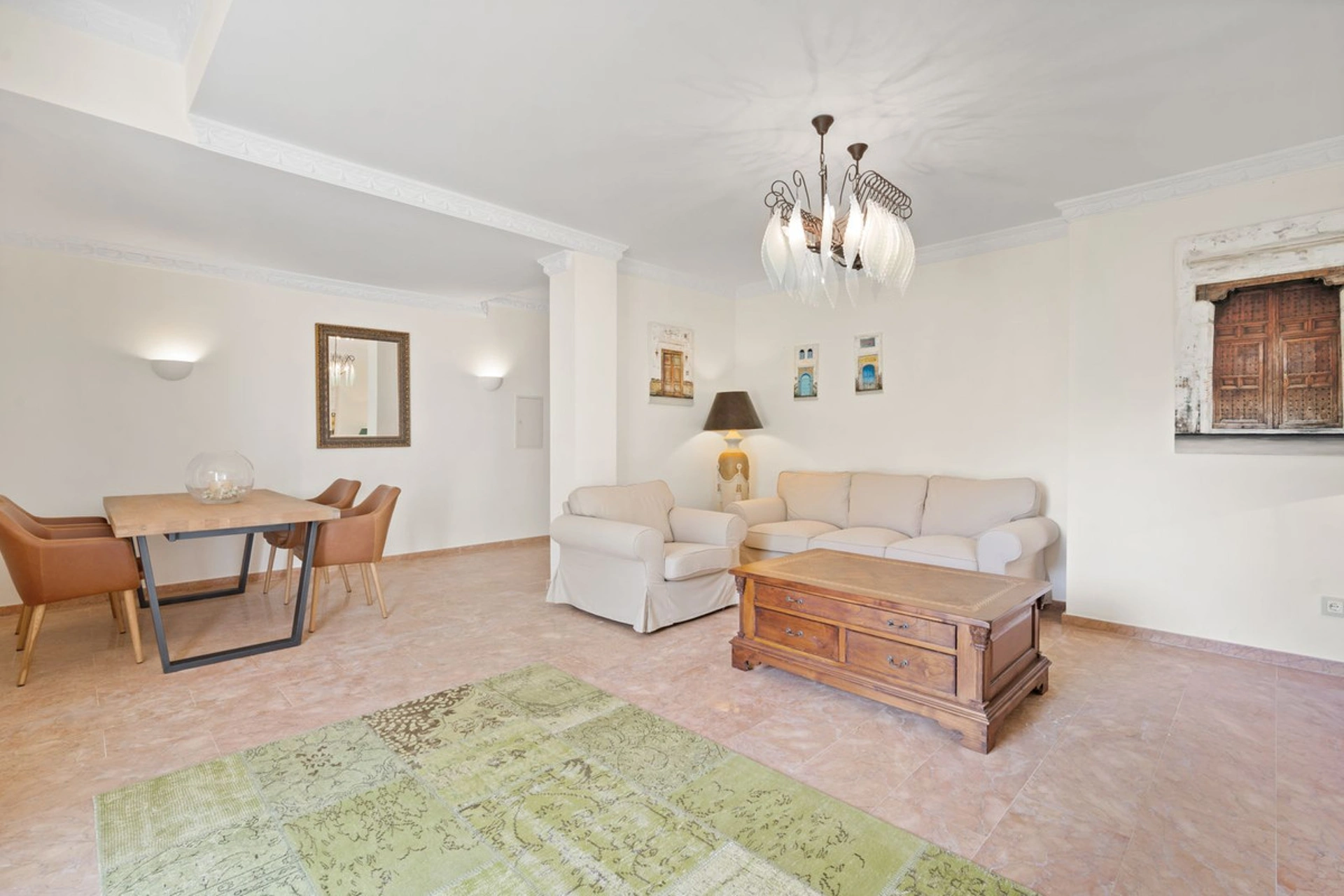 Villa for sale in Benahavis