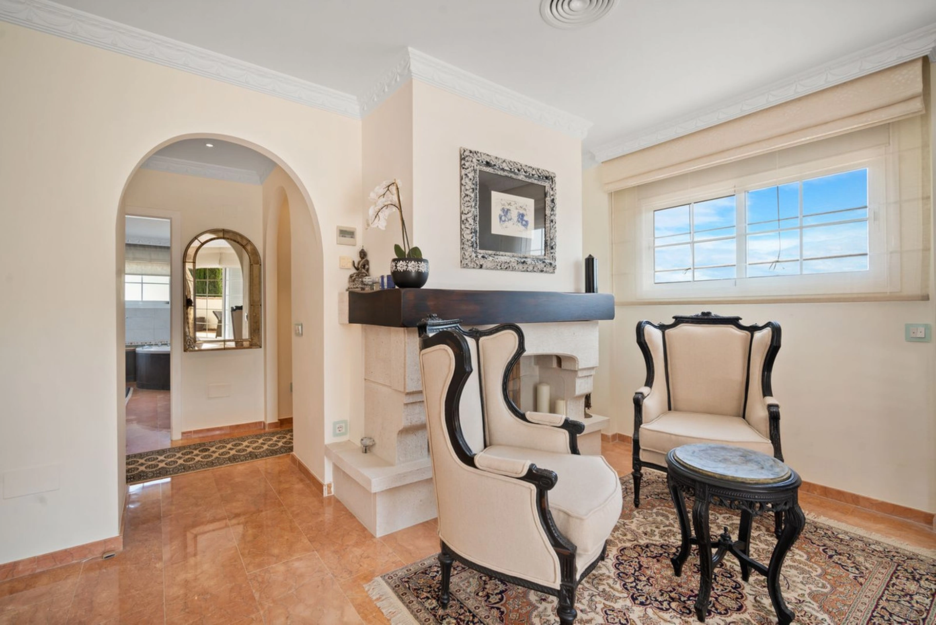 Villa for sale in Benahavis