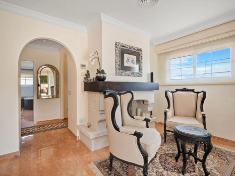 Villa for sale in Benahavis
