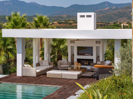 Villa for sale in Benahavis