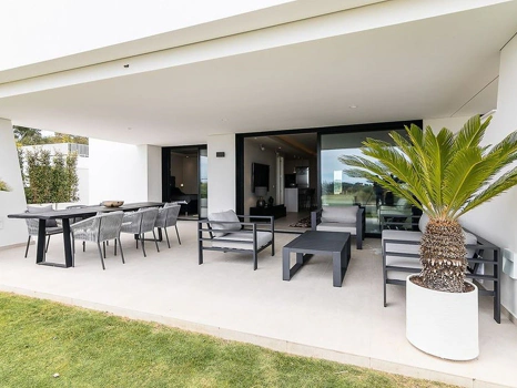 Ground Floor Apartment for sale in Nueva Andalucia, Marbella