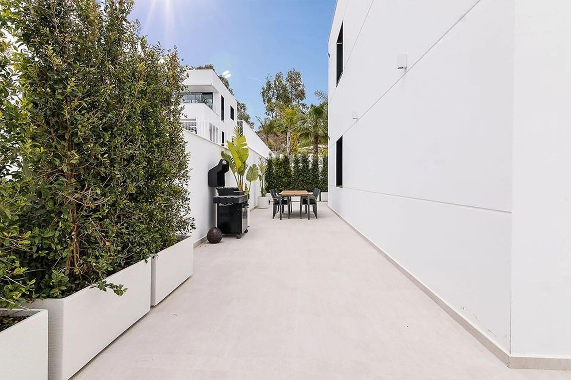 Ground Floor Apartment for sale in Nueva Andalucia, Marbella