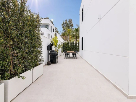 Ground Floor Apartment for sale in Nueva Andalucia, Marbella