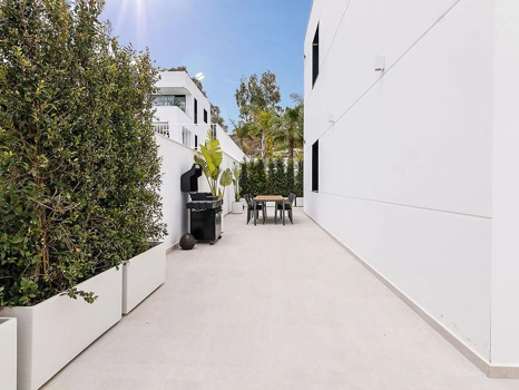 Ground Floor Apartment for sale in Nueva Andalucia, Marbella