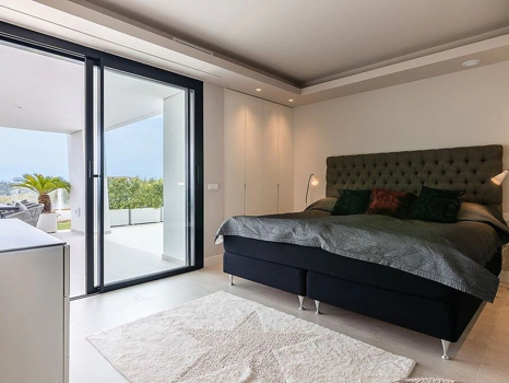Ground Floor Apartment for sale in Nueva Andalucia, Marbella