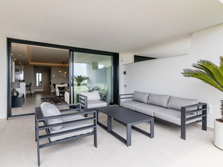 Ground Floor Apartment for sale in Nueva Andalucia, Marbella