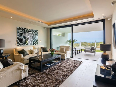 Ground Floor Apartment for sale in Nueva Andalucia, Marbella