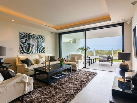Ground Floor Apartment for sale in Nueva Andalucia, Marbella