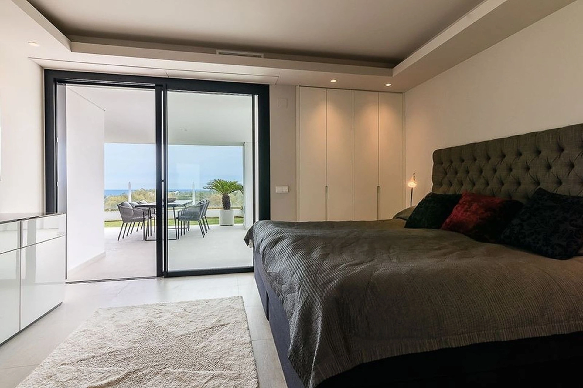 Ground Floor Apartment for sale in Nueva Andalucia, Marbella