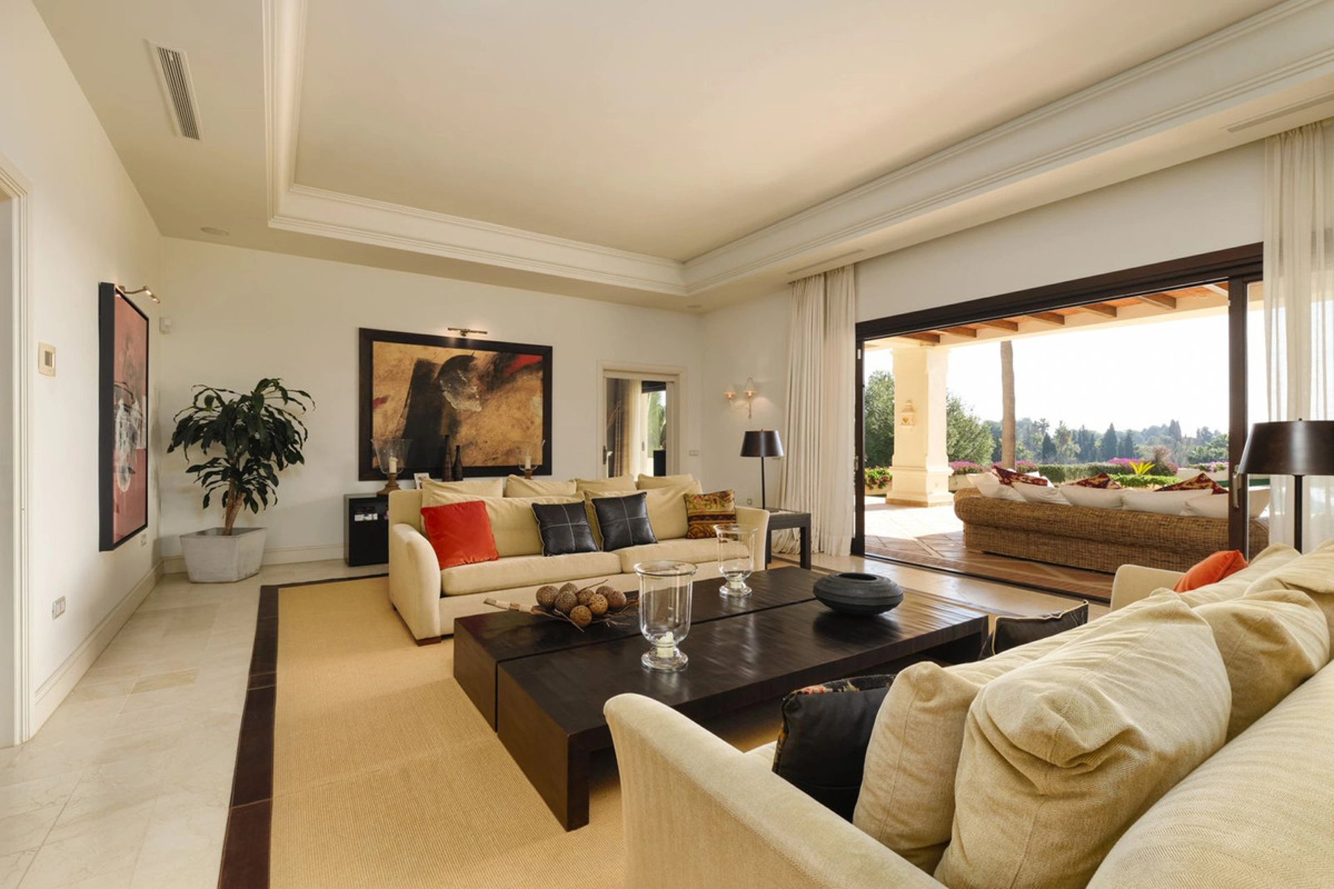 Villa for sale in Marbella Golden Mile