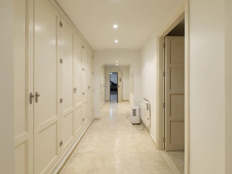 Villa for sale in Marbella Golden Mile