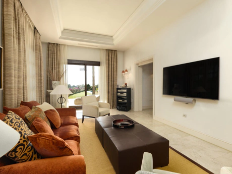 Villa for sale in Marbella Golden Mile